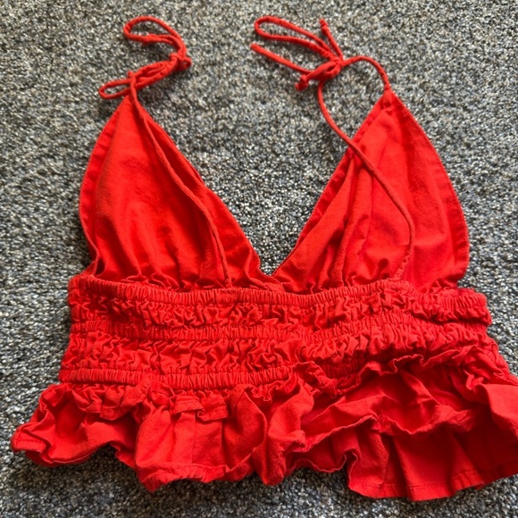 Sim & Sam red Smocked Ruffled Tiered Crop Top Size Small - Picture 3 of 3